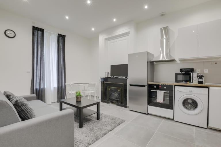 Apartamento Guestready - 1-Br, 5 Minutes From Train Station Lyon Exterior foto